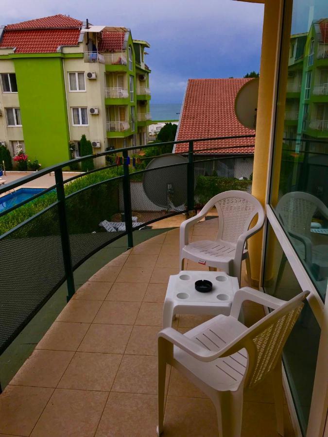 רבדה Hotel Riviera מראה חיצוני תמונה
