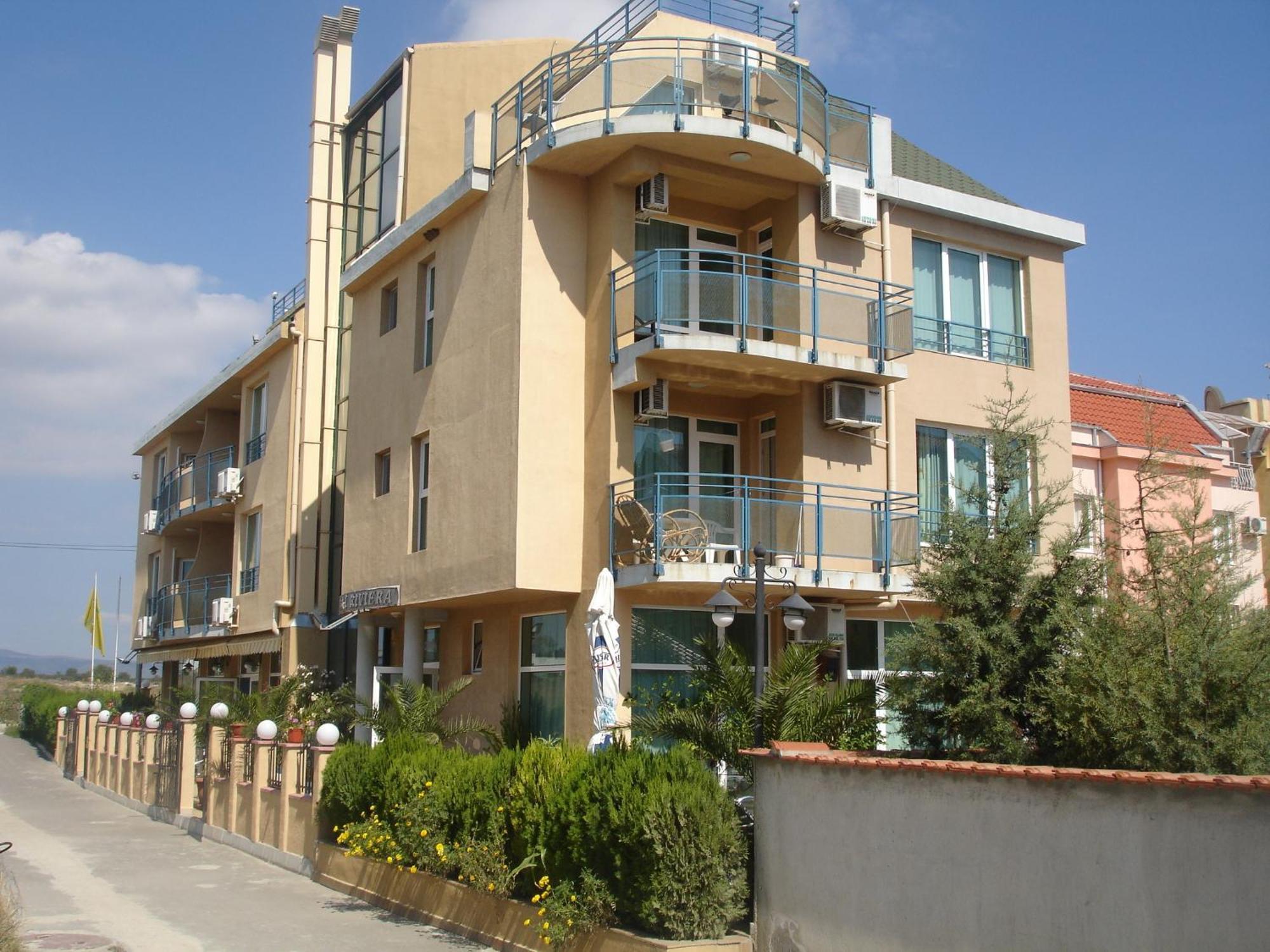 רבדה Hotel Riviera מראה חיצוני תמונה